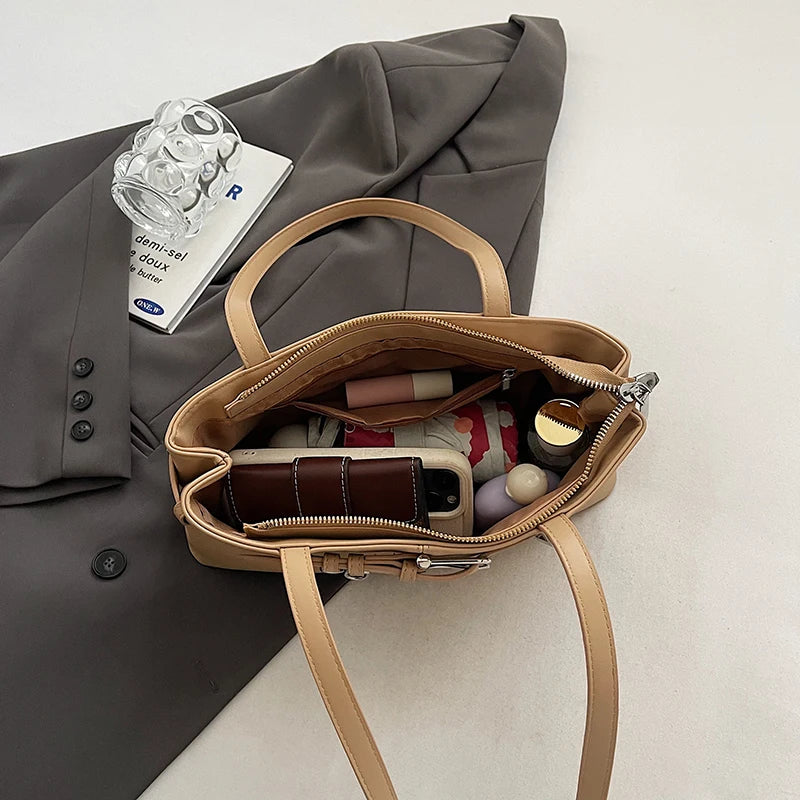 Lumi Shoulder Bag
