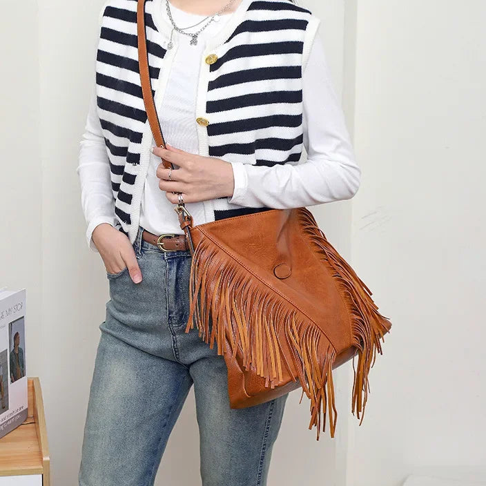 Eloé Shoulder Bag